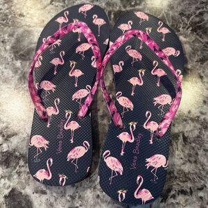 Vera Bradley flip flops